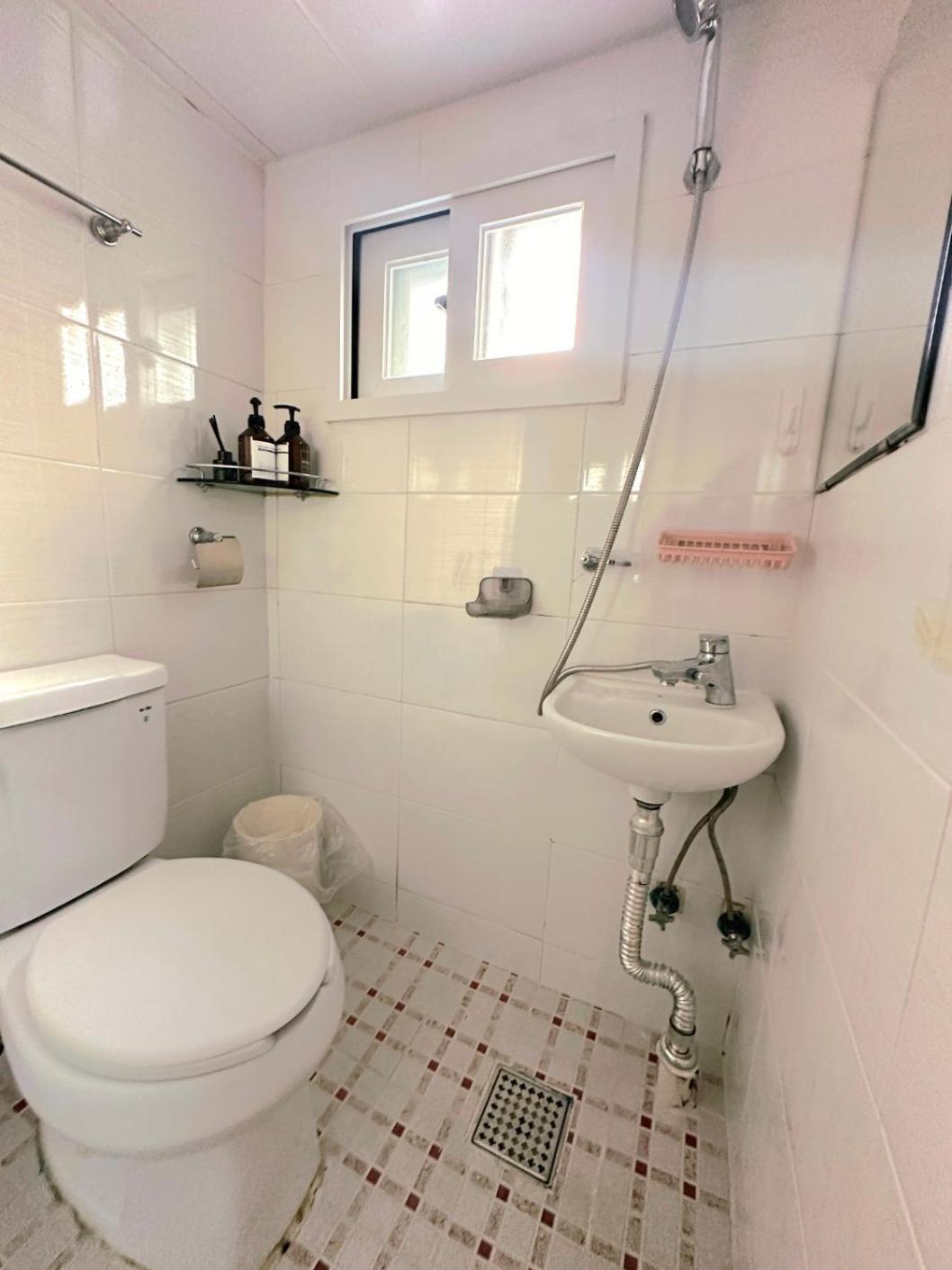 Ivy Hostel *